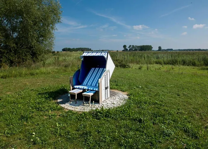 Dom wakacyjny Daenische Ferienhaeuser Am Salzhaff Haus Vogelparadies Wyspa Poel